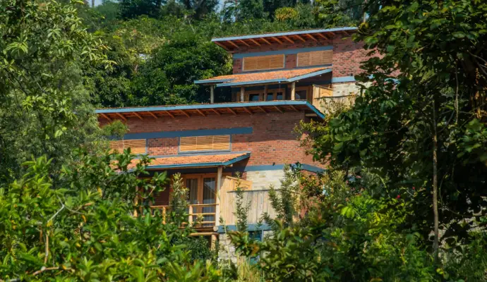 Sustainable wooden lodge on Lake Kivu